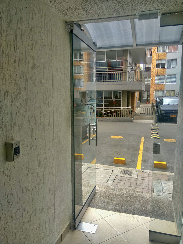 Control De Acceso Peatonal Torres 2 Arboleda