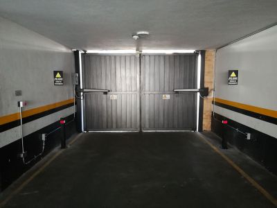 Automatizacion Puerta Vehicular Agora Plaza 12